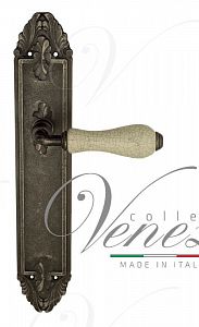 Дверная ручка на планке Venezia Colosseo PASS проходная PL90 (ант. серебро с белой керамикой паутинка); ?>