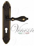 Дверная ручка на планке Venezia Anafesto CYL под цилиндр PL90 (темная бронза)