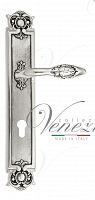 Дверная ручка на планке Venezia Casanova CYL под цилиндр PL97 (натур. серебро + чернение)
