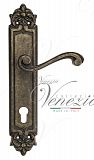 Дверная ручка на планке Venezia Vivaldi CYL под цилиндр PL96 (ант. бронза)