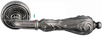 Дверная ручка Extreza GRETA (Грета) 302 на розетке R01 античное серебро F45