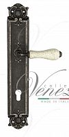Дверная ручка на планке Venezia Colosseo CYL под цилиндр PL97 (ант. серебро с белой керамикой паутинка)