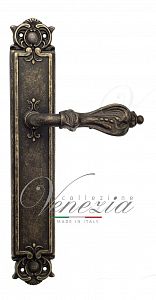 Дверная ручка на планке Venezia Florence PASS проходная PL97 (ант. бронза); ?>