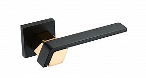 Дверная ручка Fantom на квадратной розетке Симона FM 102-50 MB/22Gold (матовый черный/золото блестящее); ?>