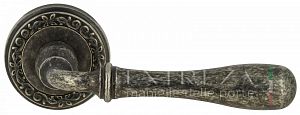 Дверная ручка Extreza CARRERA (Каррера) 321 на розетке R06 античное серебро F45; ?>