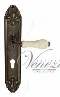 Дверная ручка на планке Venezia Colosseo CYL под цилиндр PL90 (ант. бронза с белой керамикой паутинка)